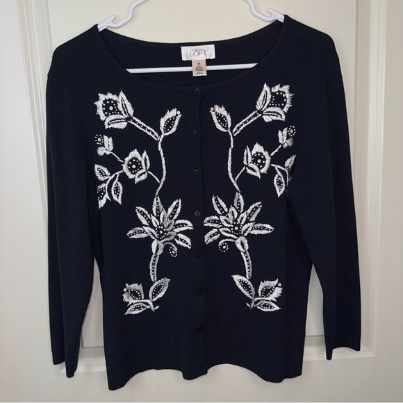 Ann Taylor Loft Woman’s Top Button Down Embroidered Cardigan Sweater Size M - Picture 6 of 13